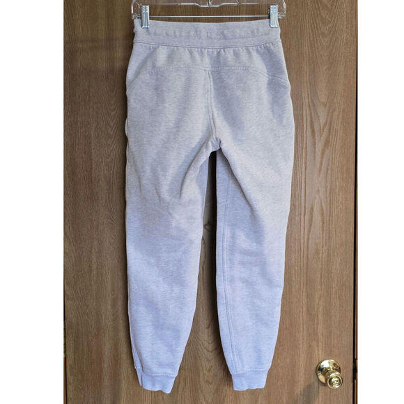 Lululemon Scuba High-Rise Joggers - Picture 3 of 8